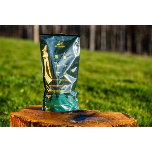 Nr.93 Reisitoit MustangFeast siga spinee BBQ kastmega ja riisiga + pruunika küpsis