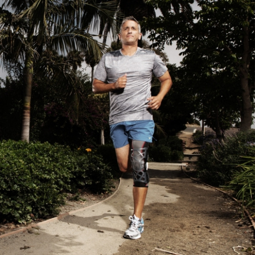 DonJoy OA REACTION WEB Puusaliigese tugikinnitus (vasak seesmine/parem väline), XS